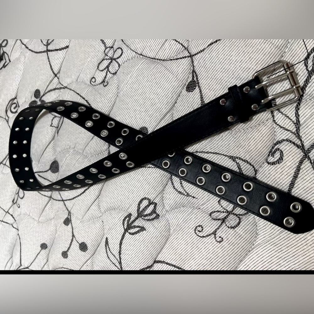 Black Belt fits nice